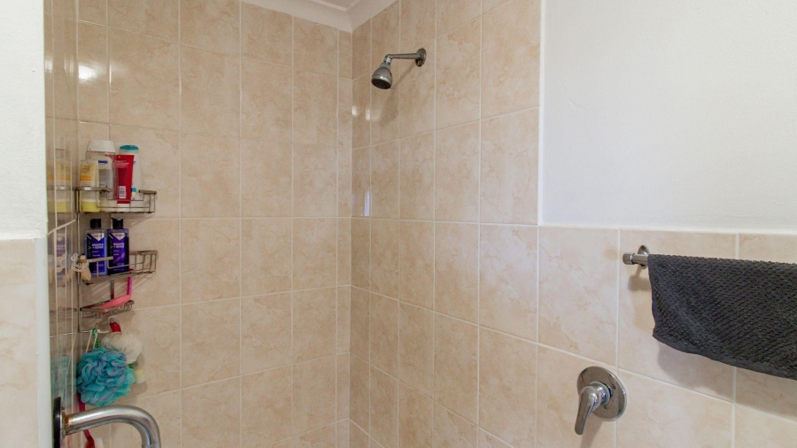 4 Bedroom Property for Sale in Kleinbaai Western Cape